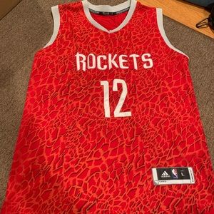 RARE Adidas NBA Men’s Red Houston Rockets #12 Dwight Howard Jersey Size CAMO